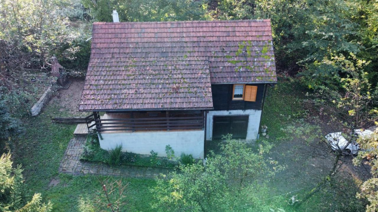 Wooden House Near The River Kupa Kamanje ภายนอก รูปภาพ