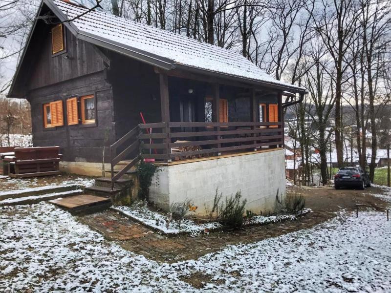 Wooden House Near The River Kupa Kamanje ภายนอก รูปภาพ