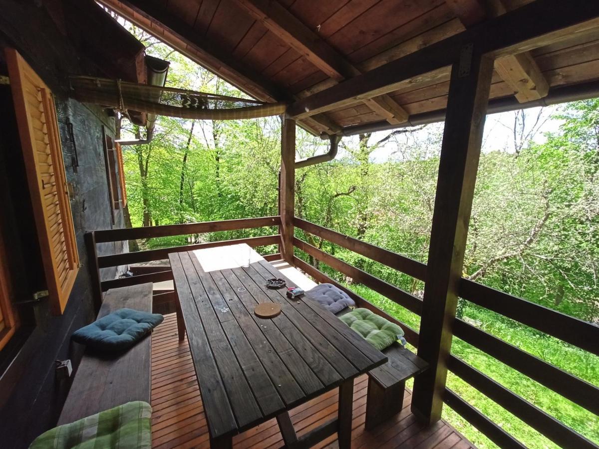 Wooden House Near The River Kupa Kamanje ภายนอก รูปภาพ