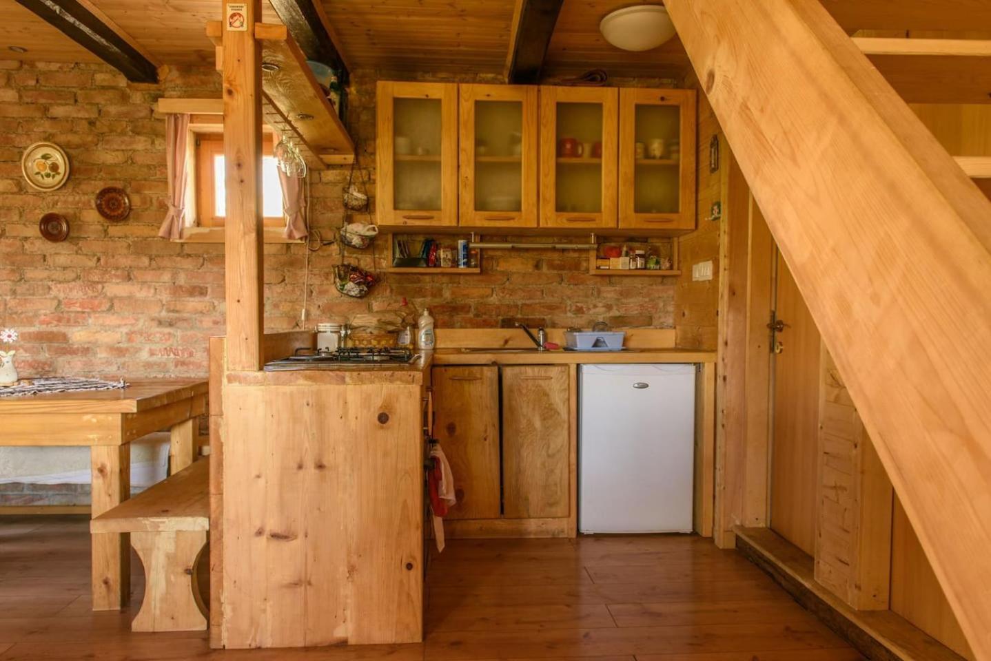 Wooden House Near The River Kupa Kamanje ภายนอก รูปภาพ